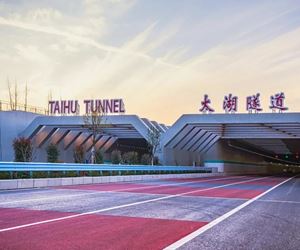 江苏6165金莎总站参与建设的国内最长湖底隧道正式通车